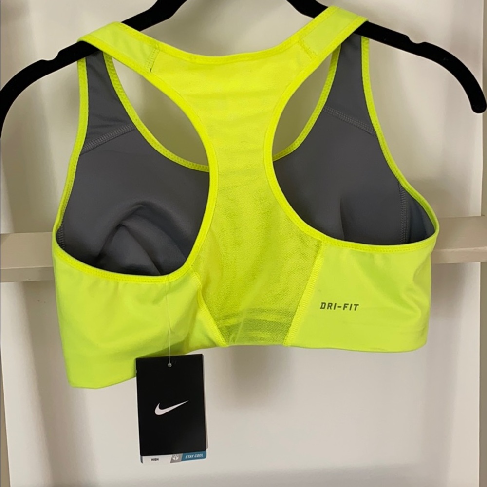 Sports bra - Picture 2 of 2